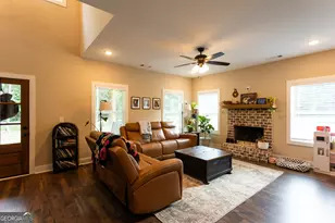 970 Jackson Lake Rd, Mansfield, GA 30055 - Photo 4