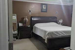 1524 Queen Elizabeth Dr, Locust Grove, GA 30248 - Photo 2