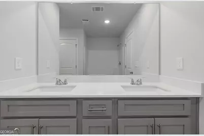 5415 Biltmore Drive, Atlanta, GA 30349 - Photo 10