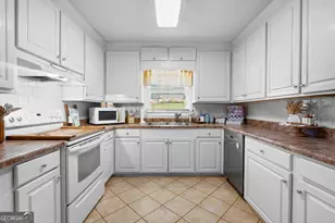 209 Salbar St, Thomaston, GA 30286 - Photo 8