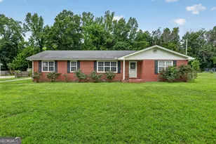 196 Summer Rd, Tunnel Hill, GA 30755 - Photo 1