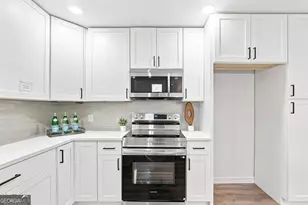 192 Shalloway Dr NE, Kennesaw, GA 30144 - Photo 6