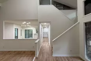 352 N Peak Dr, Alpharetta, GA 30022 - Photo 16