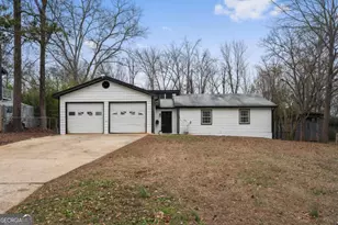 2814 Woodhollow Ln, Jonesboro, GA 30236 - Photo 4