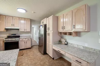102 Lindsey Court NE, Calhoun, GA 30701 - Photo 16