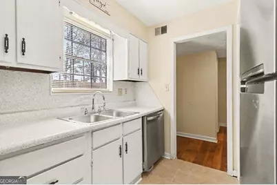 1388 Wood Circle S, Morrow, GA 30260 - Photo 28