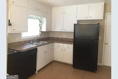 2076 Campfire Drive, Riverdale, GA 30296 - Photo 2