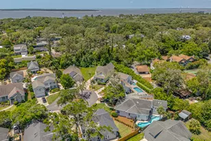 107 Seaside Cir, Saint Simons, GA 31522 - Photo 34