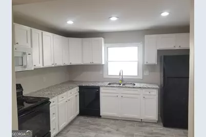 2467 Calvin Avenue, East Point, GA 30344 - Photo 4