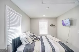 1827 Dunlap Ave, East Point, GA 30344 - Photo 24