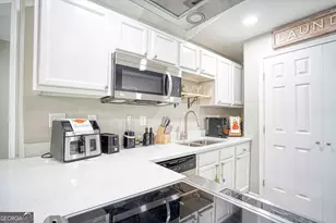 1827 Dunlap Ave, East Point, GA 30344 - Photo 20
