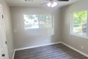 1255 Pine Ave, East Point, GA 30344 - Photo 8