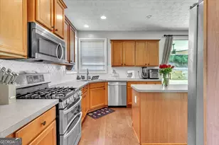 3023 Waterdance Dr NW, Kennesaw, GA 30152 - Photo 10