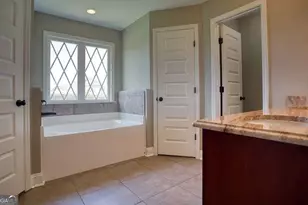 4077 McKenzie Ln, Valdosta, GA 31605 - Photo 6
