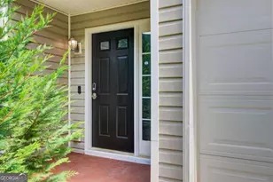 2470 Stonegate Dr NW, Acworth, GA 30101 - Photo 2