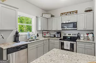 171 Strickland Loop, Forsyth, GA 31029 - Photo 8