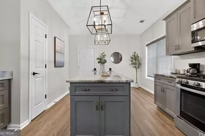 2021 Crestview Way, Woodstock, GA 30188 - Photo 4