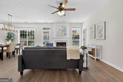 2021 Crestview Way, Woodstock, GA 30188 - Photo 6