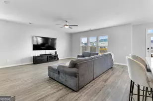 258 Lakepointe Dr, Savannah, GA 31407 - Photo 22