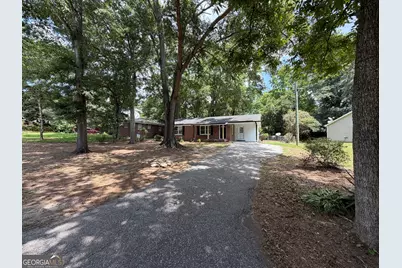135 Martha Street, Winder, GA 30680 - Photo 2