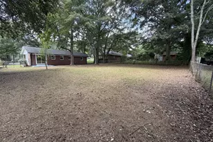 135 Martha St, Winder, GA 30680 - Photo 58