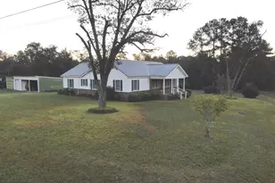 17 2nd St, McRae-Helena, GA 31037 - Photo 4