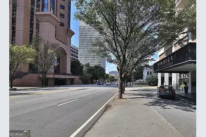 620 Peachtree Street NE #APT 1211, Atlanta, GA 30308 - Photo 2