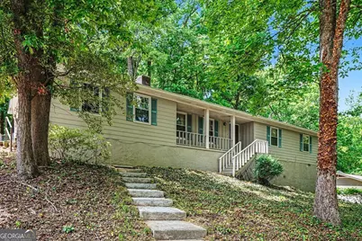 3642 Rainbow Circle SW, Snellville, GA 30039 - Photo 4