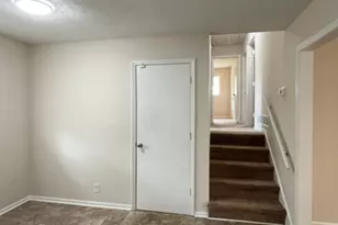 1430 High Meadow Dr, Stone Mountain, GA 30083 - Photo 6