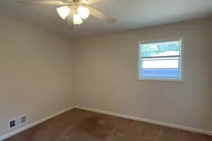 1430 High Meadow Dr, Stone Mountain, GA 30083 - Photo 8