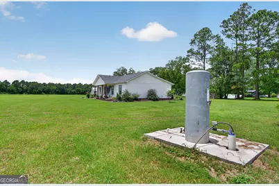 6611 Clark Rd, Blackshear, GA 31516 - Photo 4