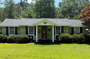 37 Lake Say-Hi Dr, Tifton, GA 31794 - Photo 1