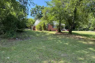2751 Horseshoe Dr, Macon, GA 31211 - Photo 4