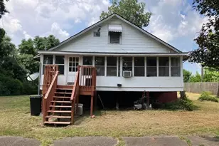 208 Manley Rd, Griffin, GA 30223 - Photo 2