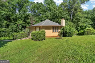 208 Newton Dr, Forsyth, GA 31029 - Photo 2