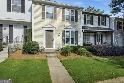 1805 Queen Anne Court, Atlanta, GA 30350 - Photo 2