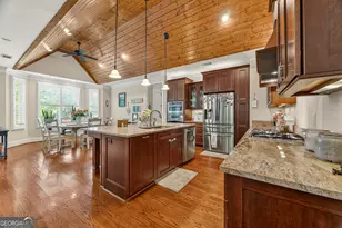 540 Capri Point, Lavonia, GA 30553 - Photo 8