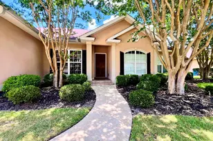 276 Wellington Pl, Brunswick, GA 31523 - Photo 2