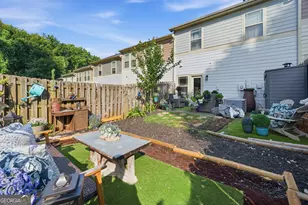 1090 N Village Dr, Decatur, GA 30032 - Photo 26