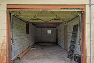 221 S College St, Metter, GA 30439 - Photo 38