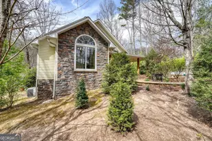 339 Henderson Rd, Young Harris, GA 30582 - Photo 14