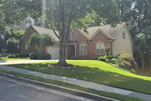 2515 Chandler Grove Dr, Buford, GA 30519 - Photo 2