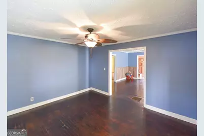 3049 Cloverhurst Drive, East Point, GA 30344 - Photo 6