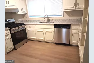 8580 Colony Club Drive, Johns Creek, GA 30022 - Photo 12