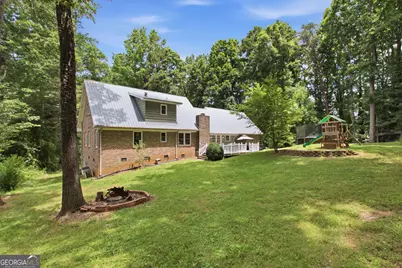 147 Ridgeway Circle, Cornelia, GA 30531 - Photo 4