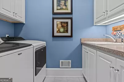 565 Sycamore Street, Madison, GA 30650 - Photo 32