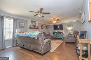 138 Mills Cir, Byron, GA 31008 - Photo 6