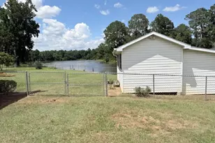 142 Lakewood Dr, Blakely, GA 39823 - Photo 20