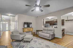 14 Thomaston St, Newnan, GA 30263 - Photo 10