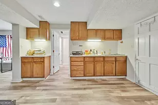 121 Lakeside Dr, Peachtree City, GA 30269 - Photo 10